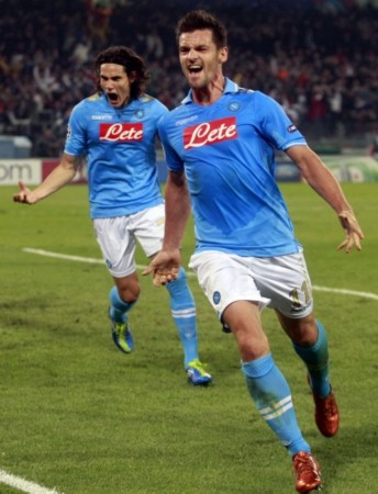 他的成就不 他的成就不